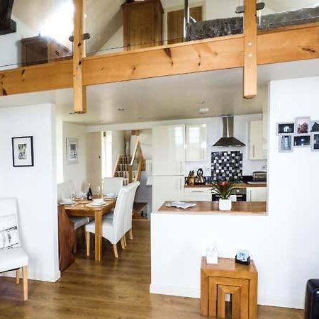 Eglwys St Cynfil Villa Pwllheli Eksteriør billede